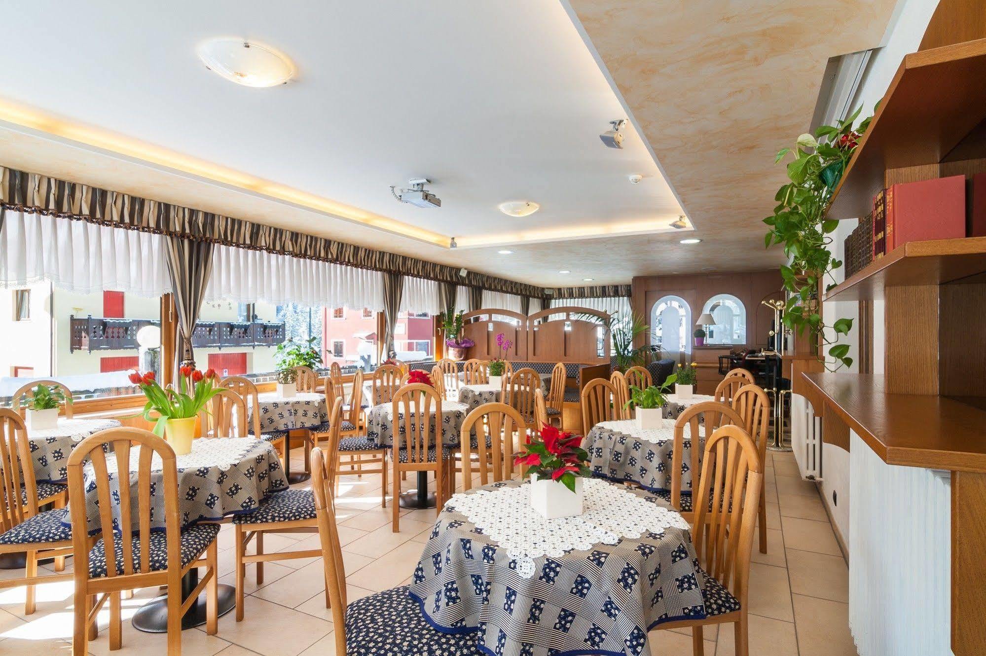 Hotel Edelweiss *